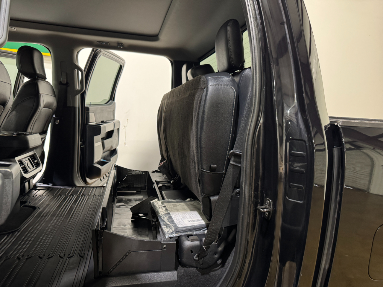 Ford Super Duty F-350 SRW  2023