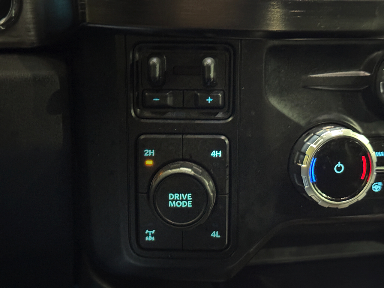 Ford Super Duty F-350 SRW  2023