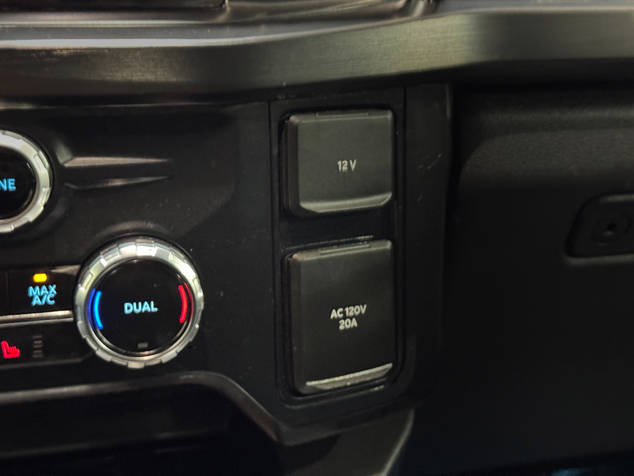 Ford Super Duty F-350 SRW  2023