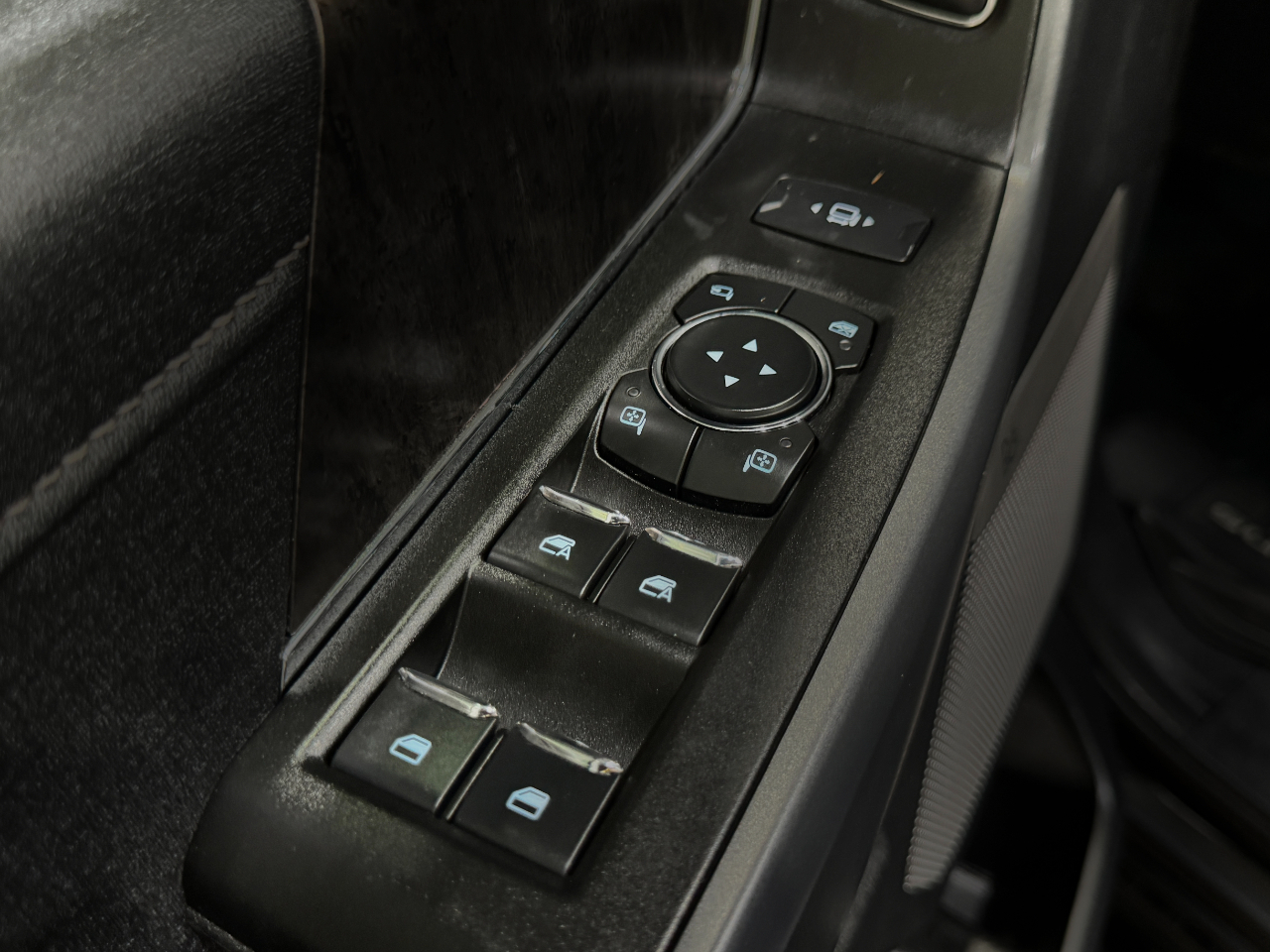 Ford Super Duty F-350 SRW  2023