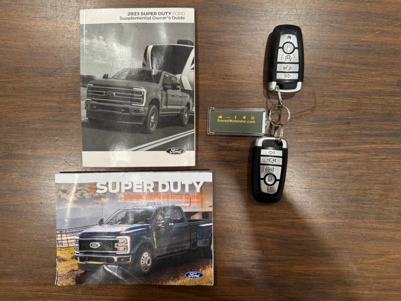 Ford Super Duty F-350 SRW  2023