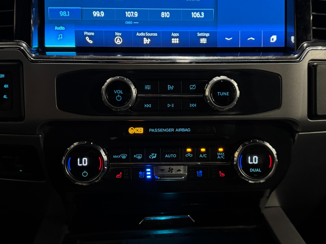 Ford Super Duty F-450 DRW  2022