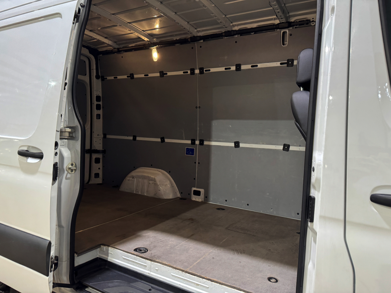 Mercedes-Benz Sprinter Cargo Van  2025