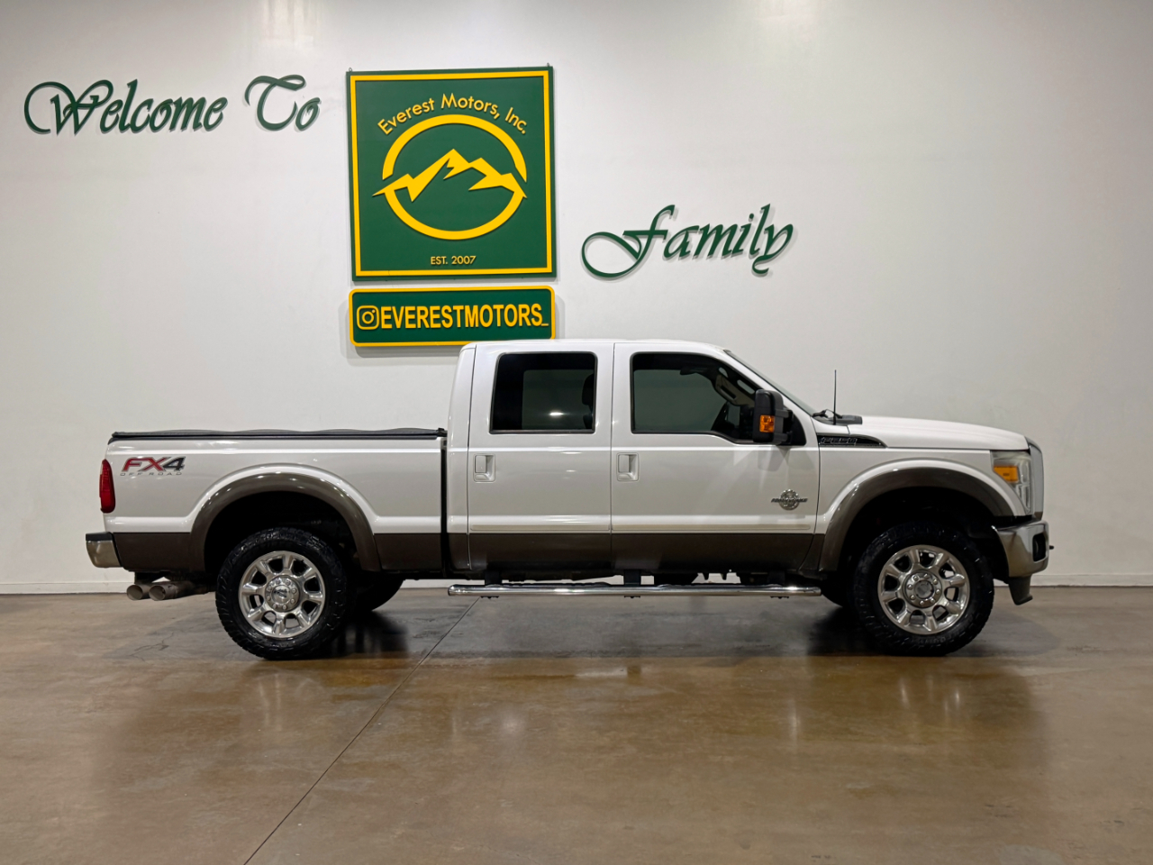 Ford Super Duty F-250 SRW  2015