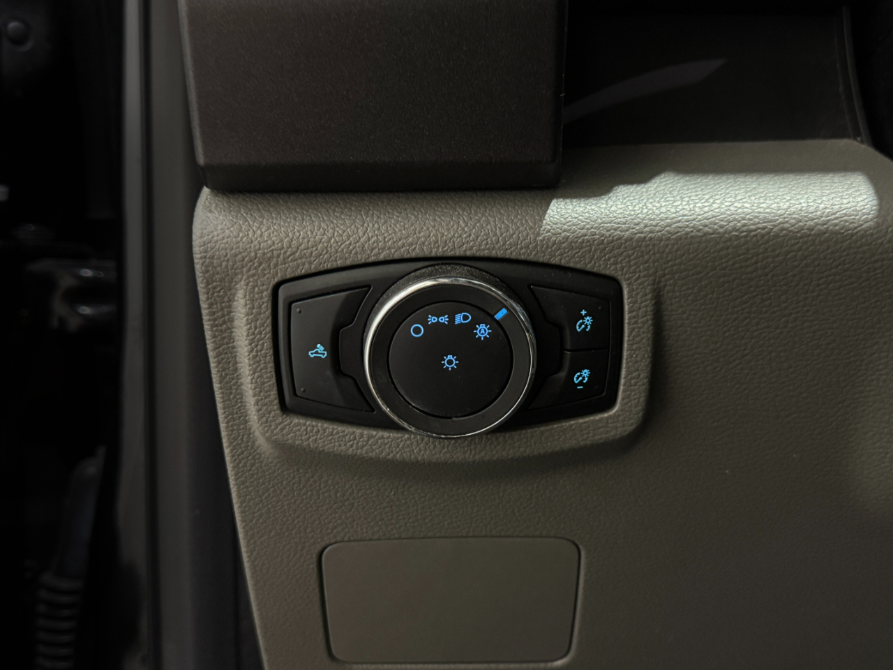 Ford Super Duty F-350 DRW  2018