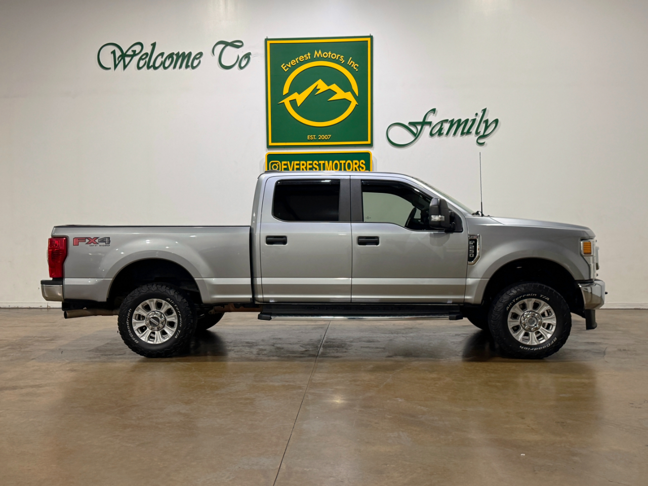 Ford Super Duty F-250 SRW  2022