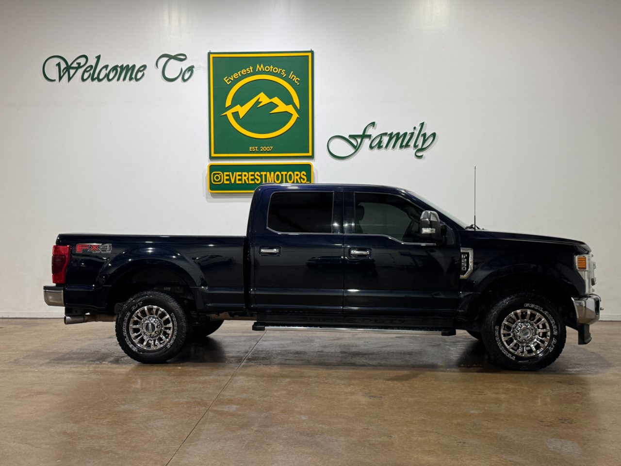 Ford Super Duty F-250 SRW  2022