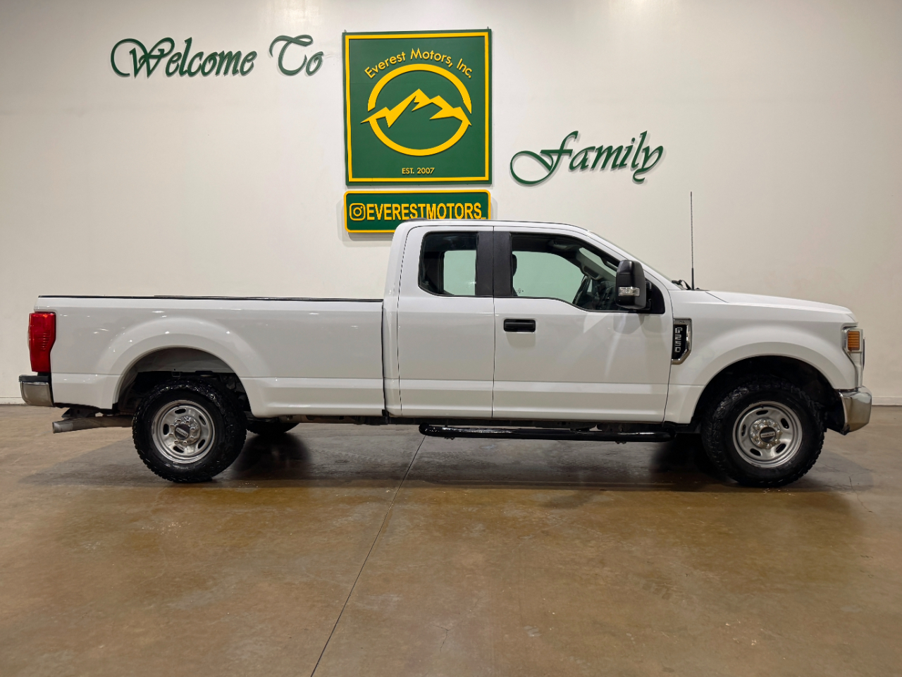 Ford Super Duty F-250 SRW  2022