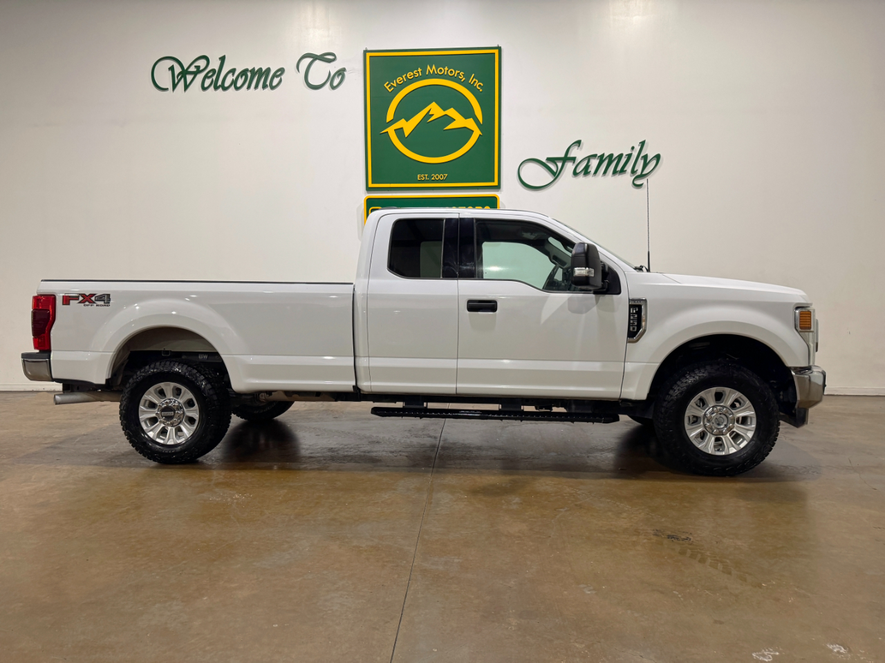 Ford Super Duty F-250 SRW  2022