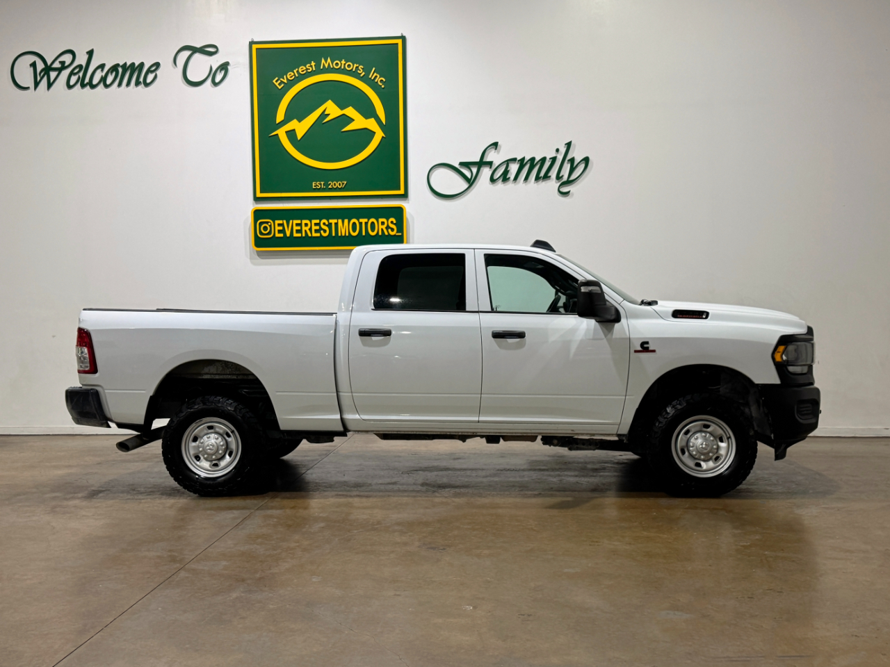 RAM 2500  2024