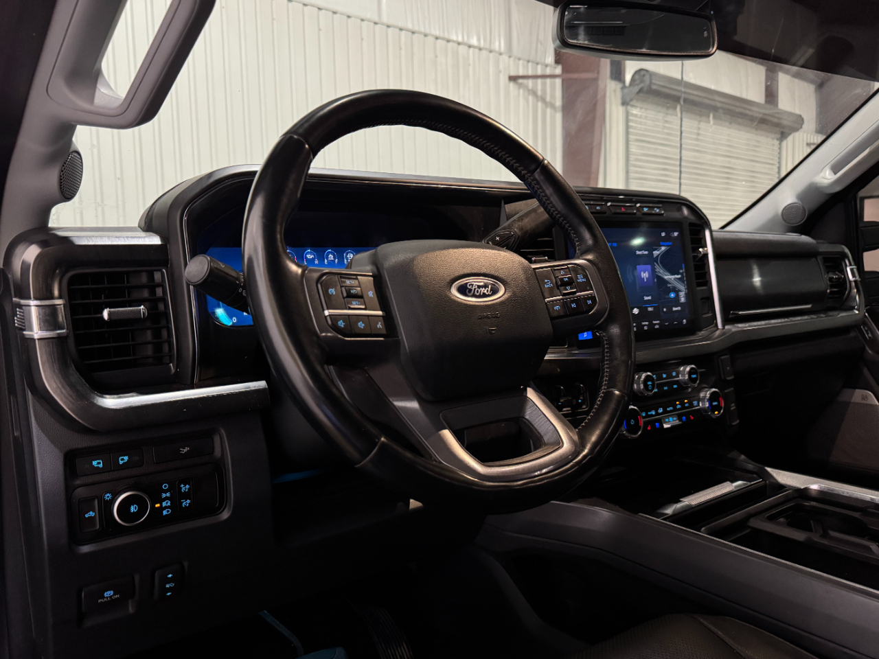 Ford Super Duty F-350 DRW  2024