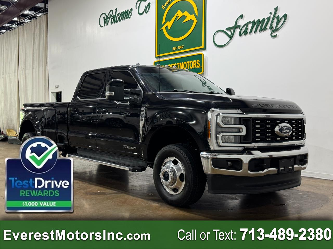 2024 Ford Super Duty F-350 DRW LARIAT 4X4 CREWCAB LONG 6.7L V8 DIESEL FX4