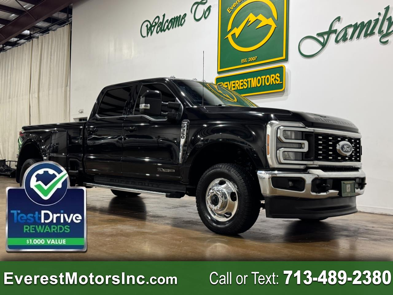 2024 Ford Super Duty F-350 DRW LARIAT 4X4 CREWCAB LONG 6.7L V8 DIESEL FX4