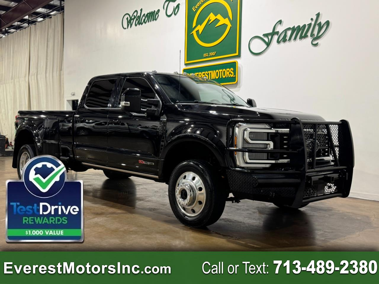 2025 Ford Super Duty F-450 DRW PLATINUM 4X4 CREWCAB 6.7L V8 HO DIESEL 1OWNER FX4