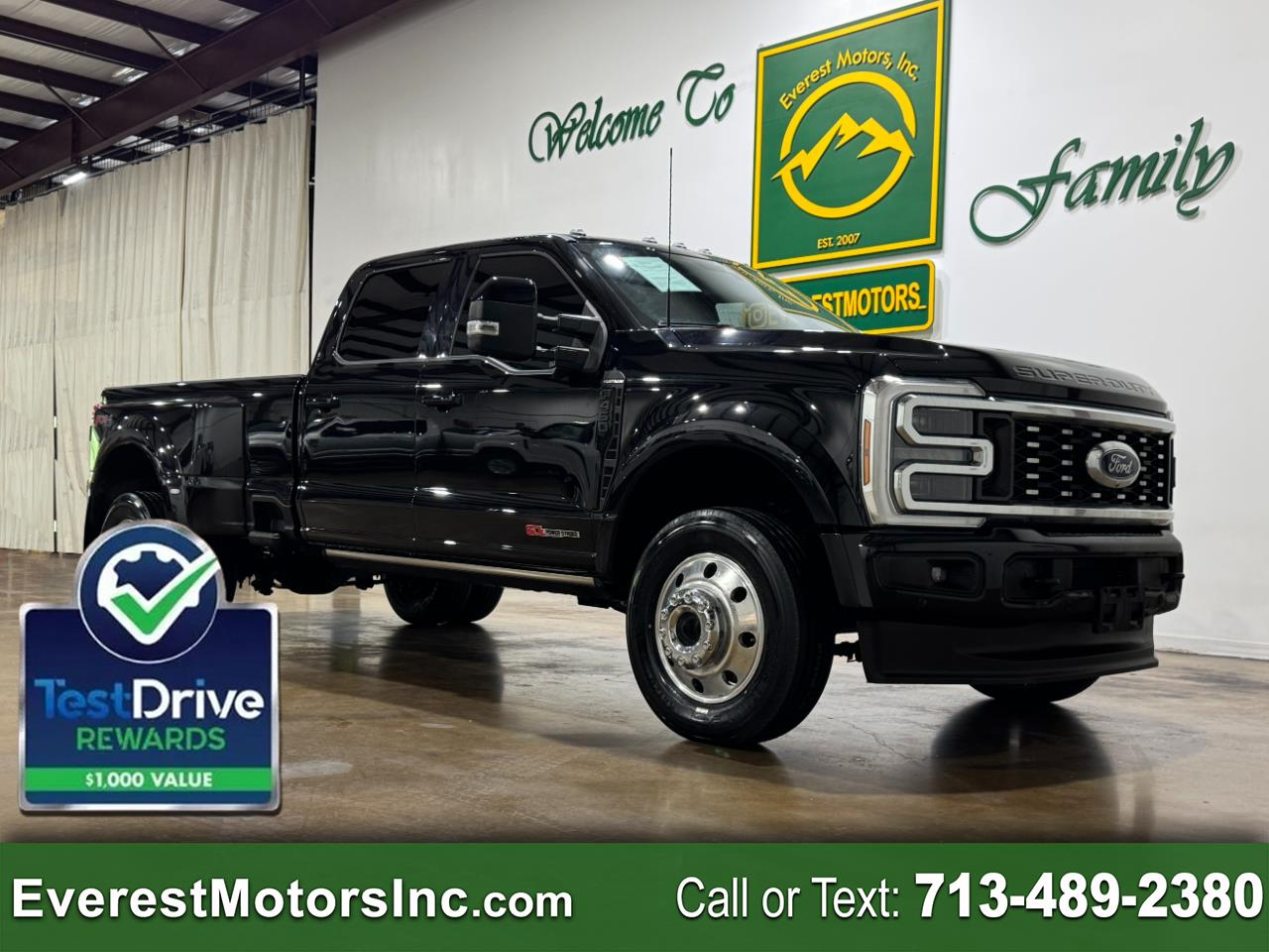 2025 Ford Super Duty F-450 DRW PLATINUM 4X4 CREWCAB 6.7L V8 HO DIESEL 1OWNER FX4