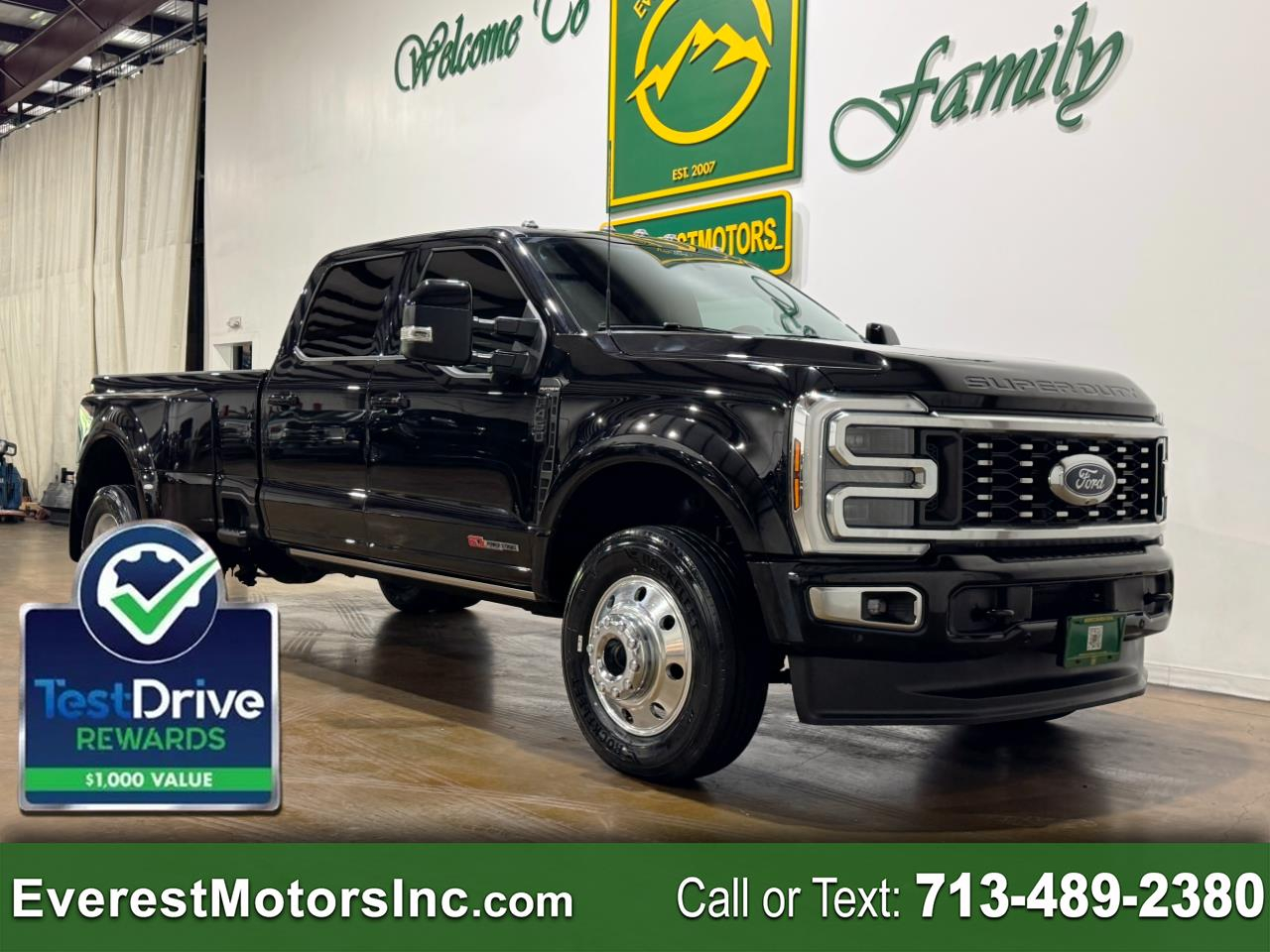 2025 Ford Super Duty F-450 DRW PLATINUM 4X4 CREWCAB 6.7L V8 HO DIESEL 1OWNER FX4