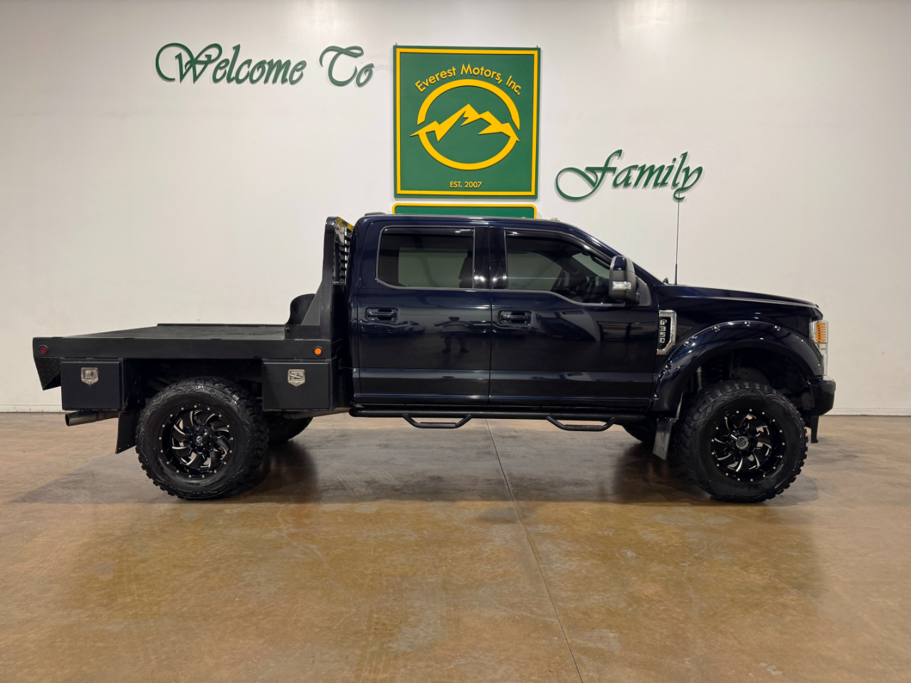 Ford Super Duty F-350 SRW  2022