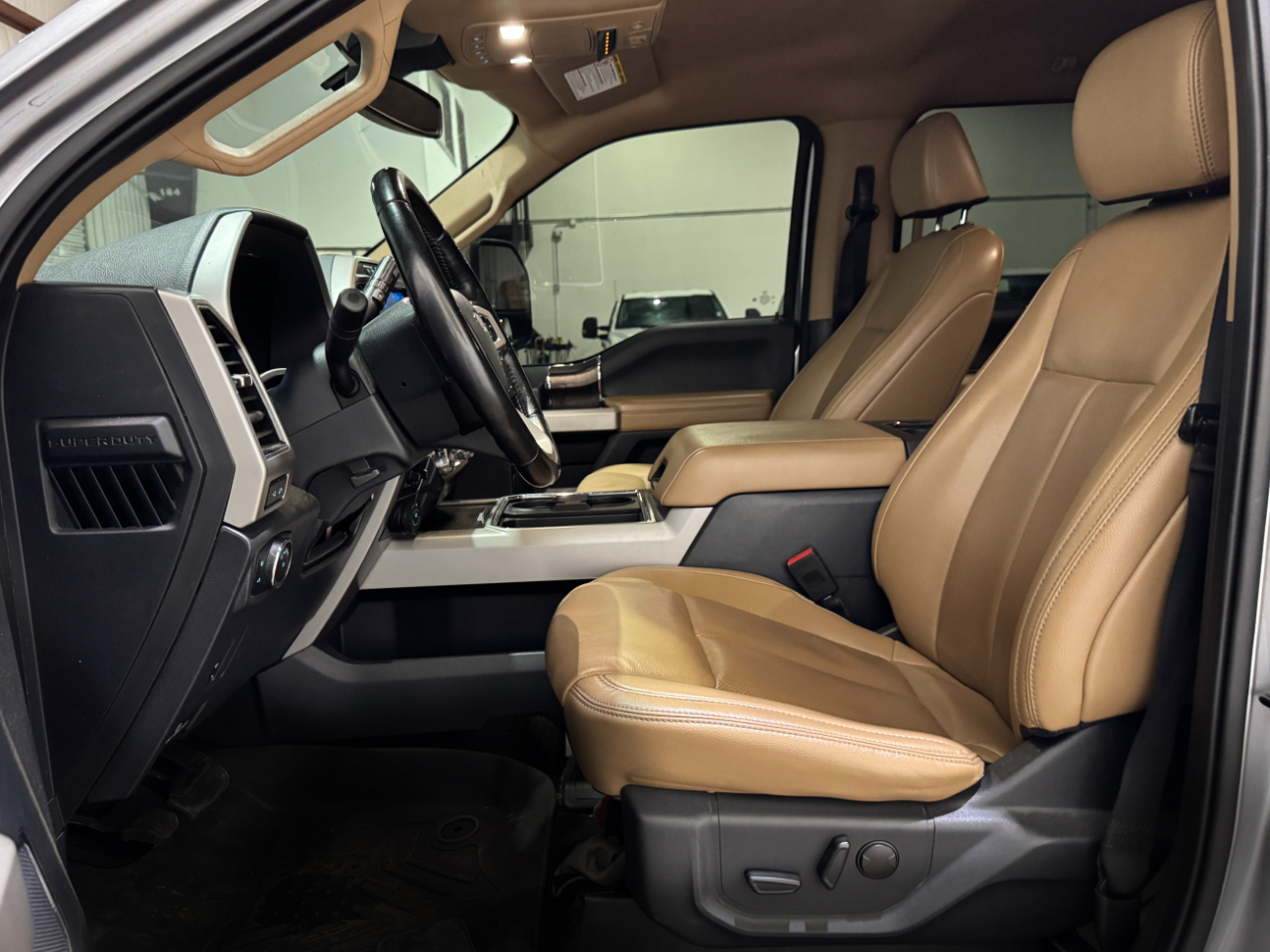 Ford Super Duty F-350 DRW  2022