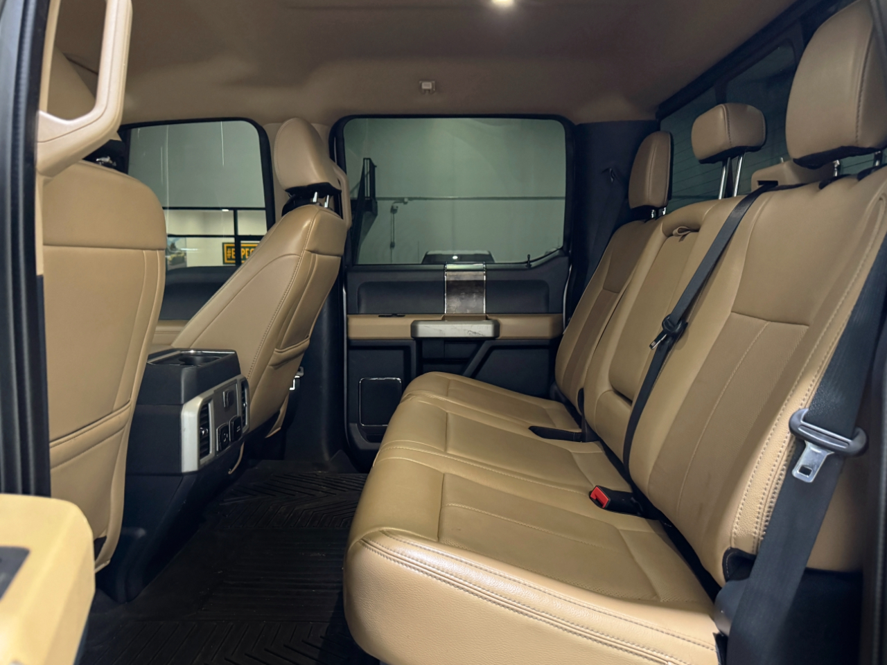 Ford Super Duty F-350 DRW  2022