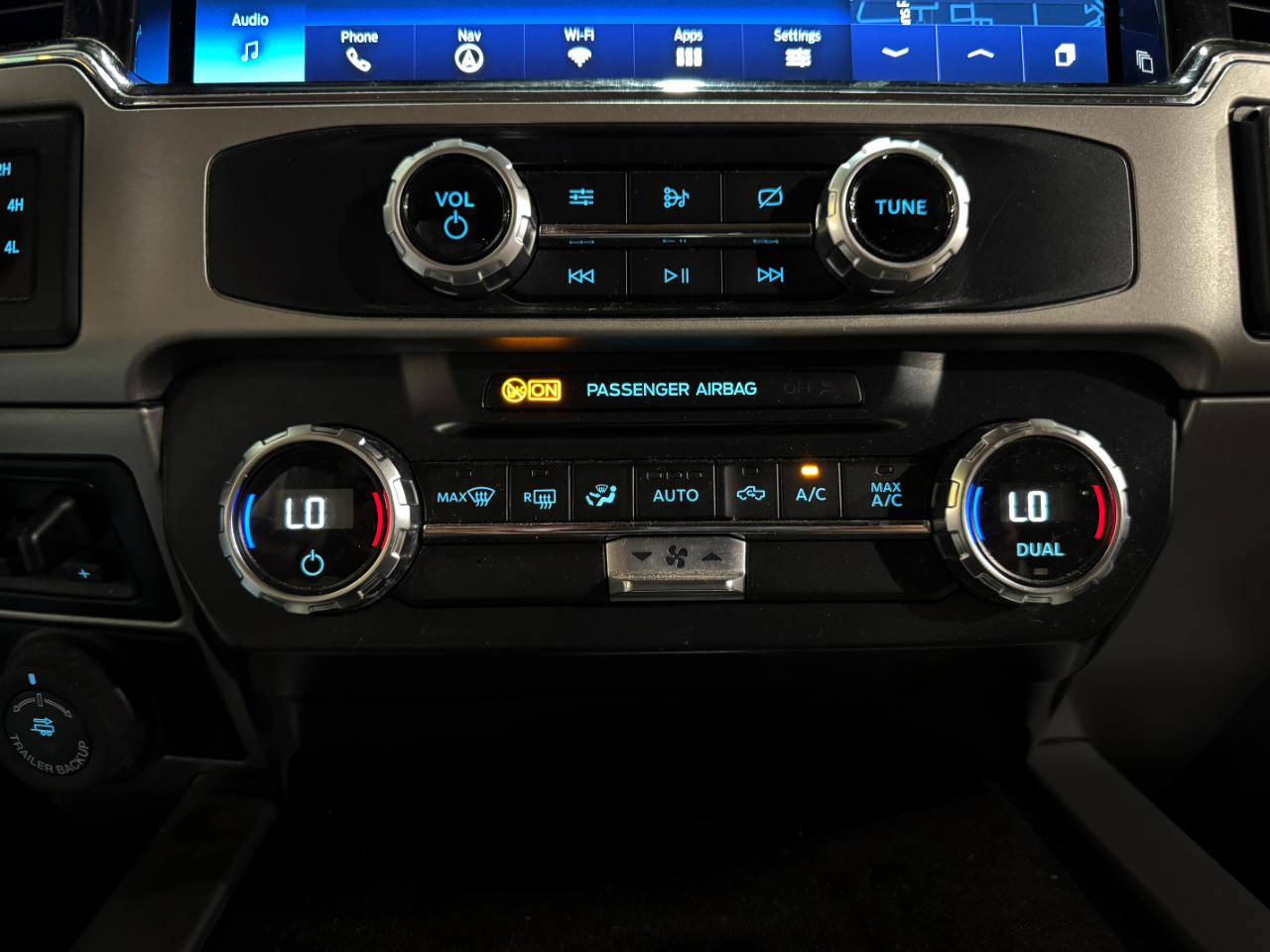 Ford Super Duty F-350 DRW  2022