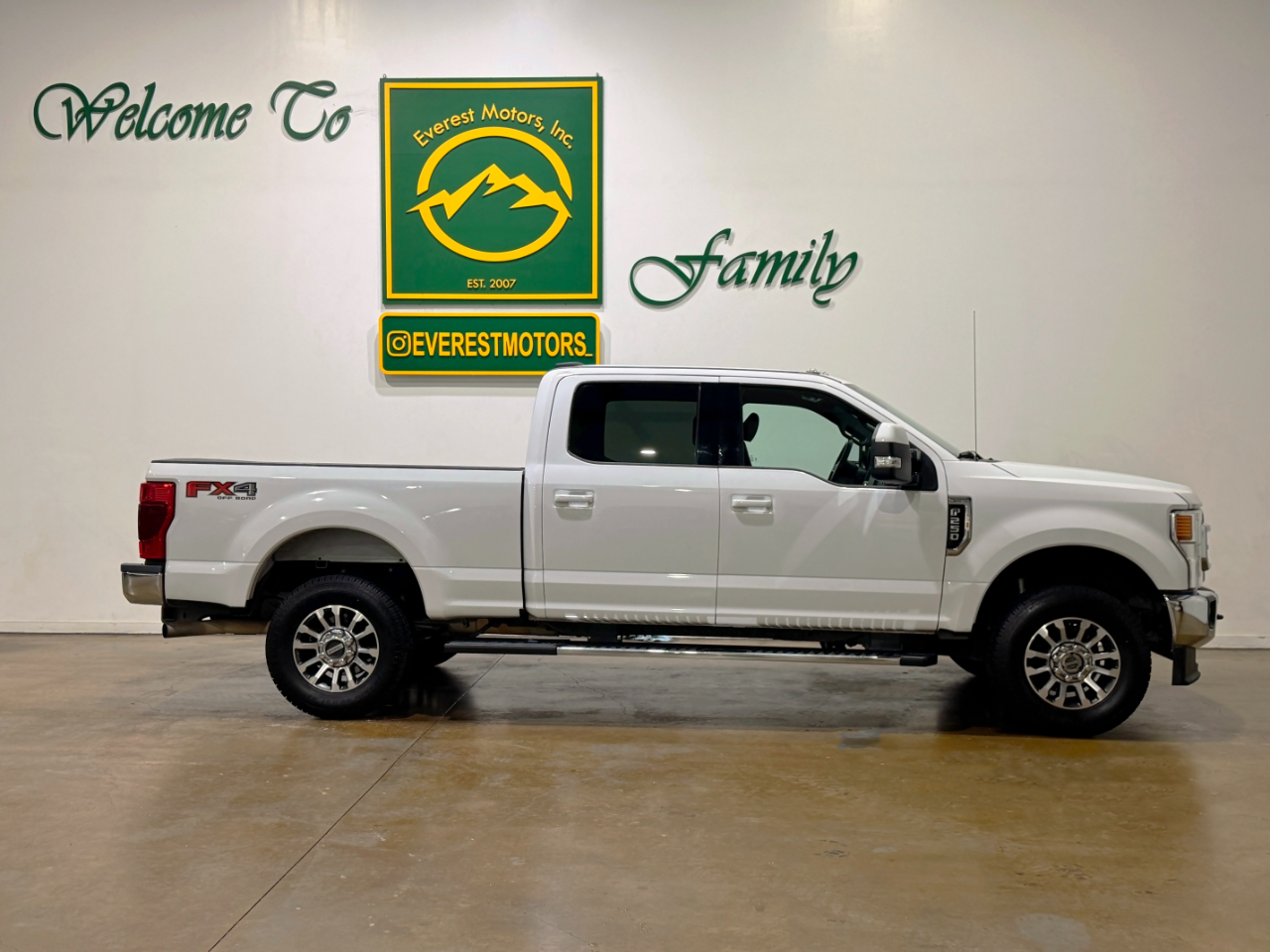 Ford Super Duty F-250 SRW  2022