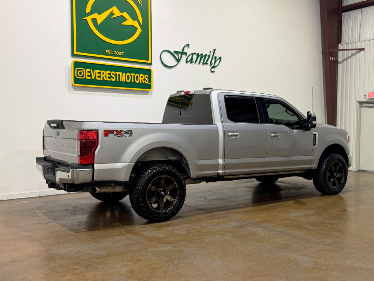 Ford Super Duty F-250 SRW  2022