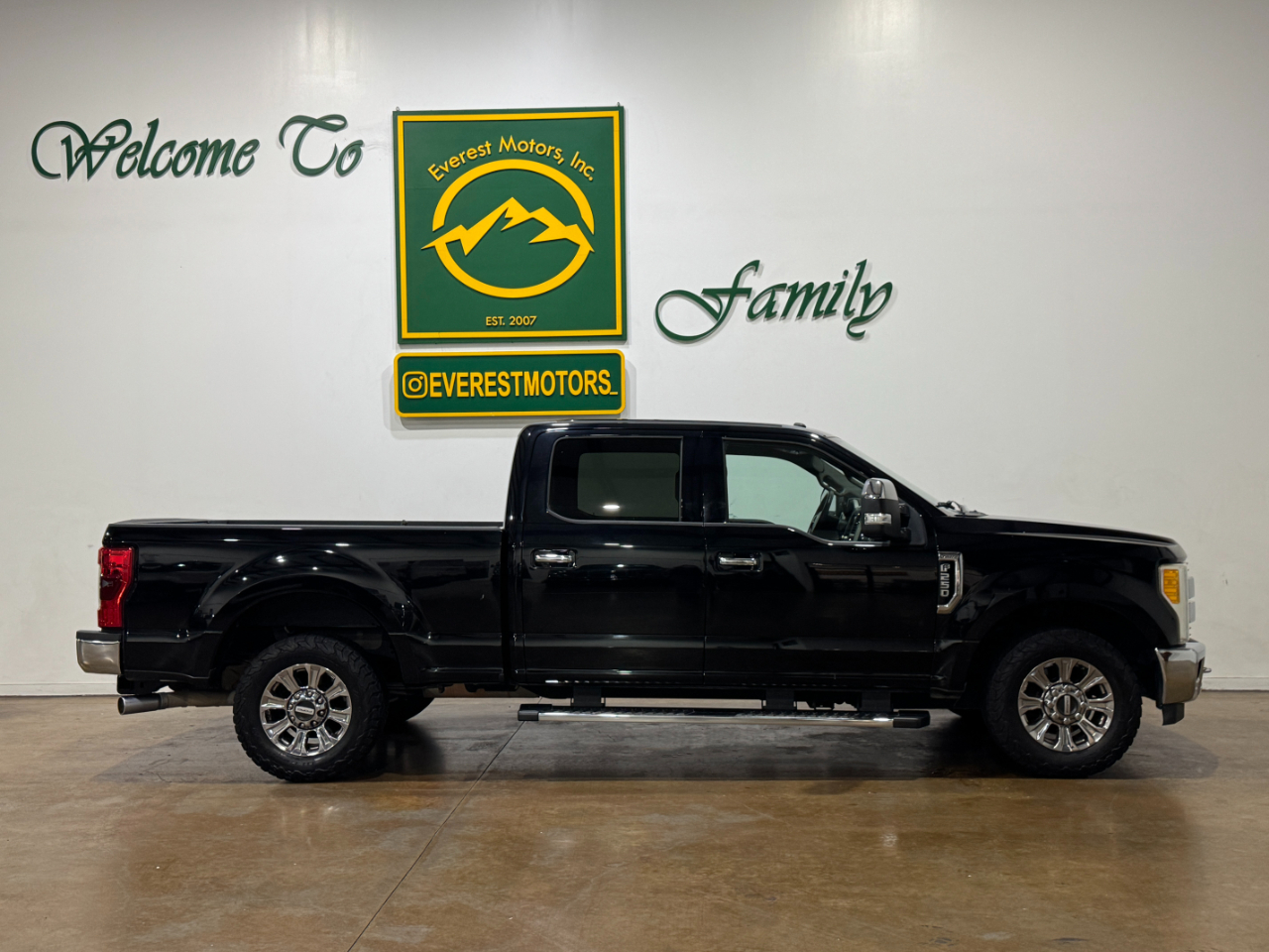 Ford Super Duty F-250 SRW  2017
