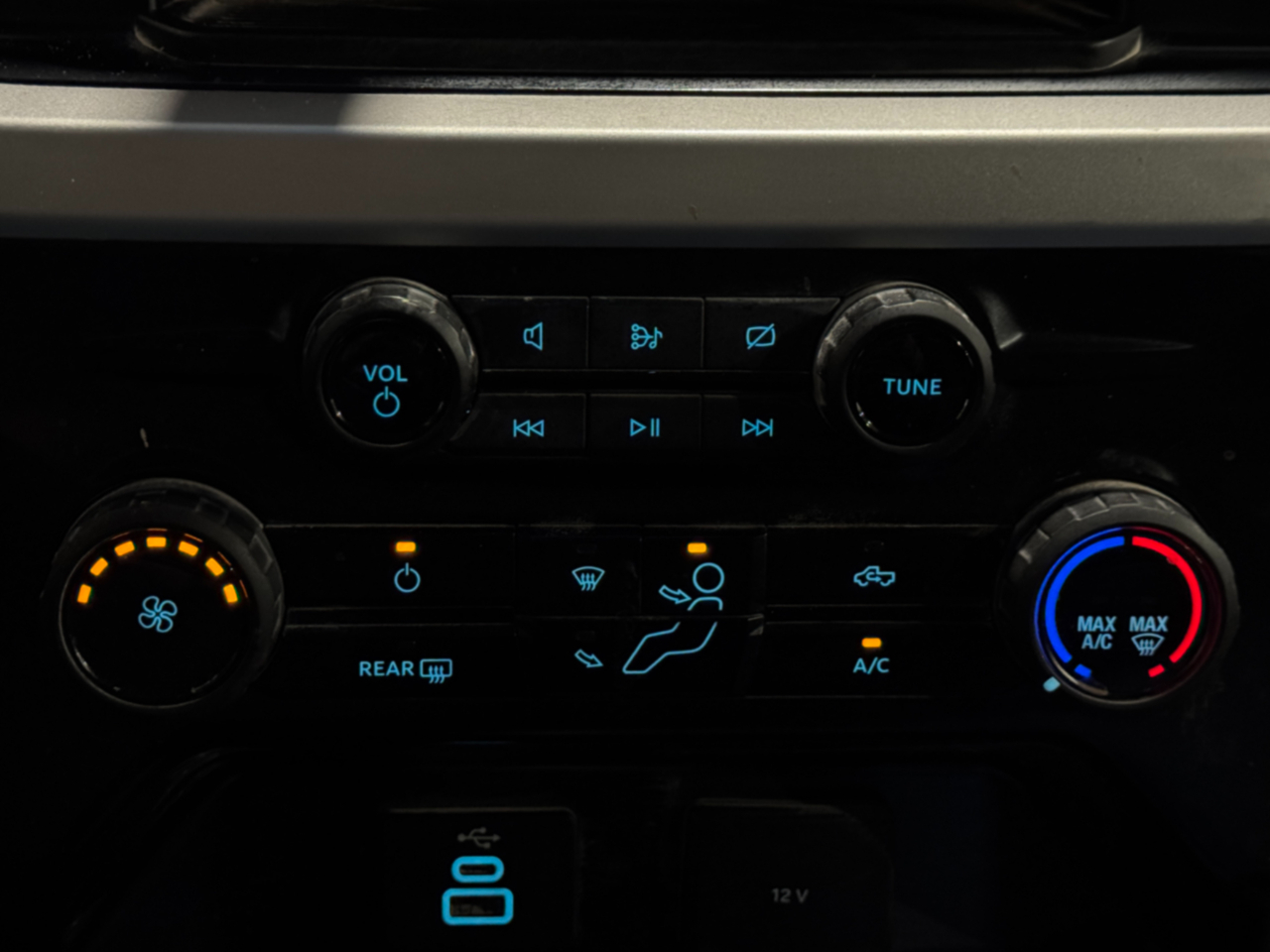 Ford Super Duty F-250 SRW  2024