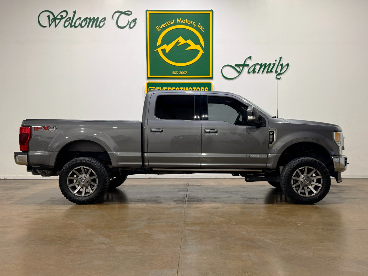 Ford Super Duty F-250 SRW  2022