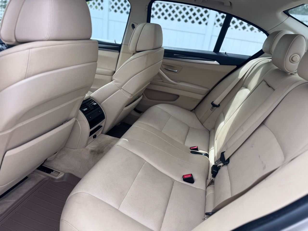BMW 5-Series 535xi 2011 BMW 5-Series 535xi 2011