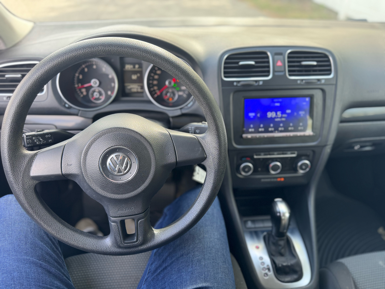 Volkswagen Jetta SportWagen 2.5L SE 2011 Volkswagen Jetta SportWagen 2.5L SE 2011