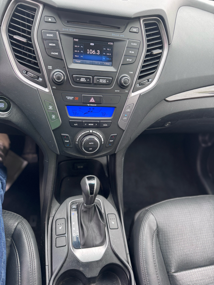 Hyundai Santa Fe Sport 2.0 FWD 2013 Hyundai Santa Fe Sport 2.0 FWD 2013