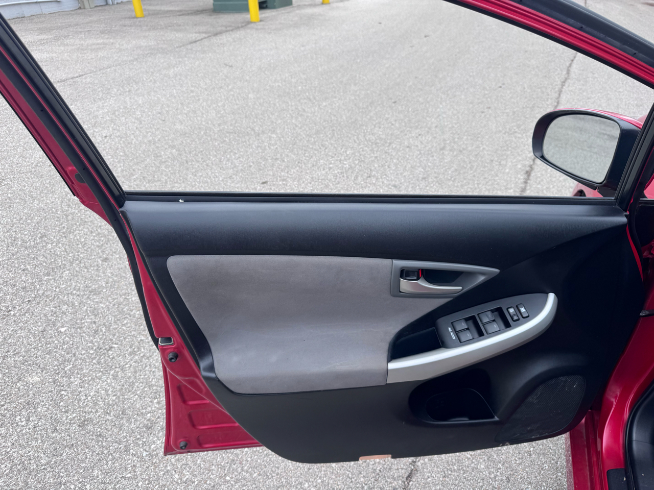 Toyota Prius 5dr HB Three (Natl) 2012