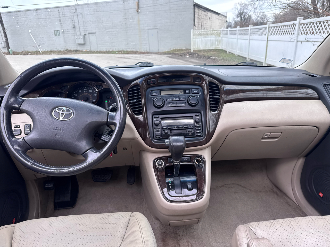 Toyota Highlander 4dr V6 4WD (Natl) 2001