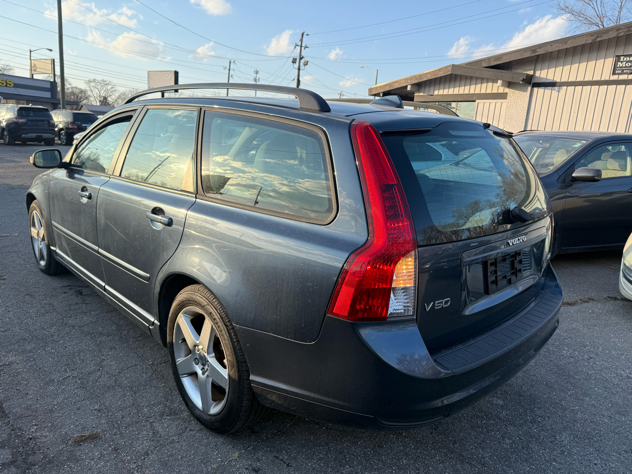 Volvo V50 4dr Wgn 2.4L FWD 2008