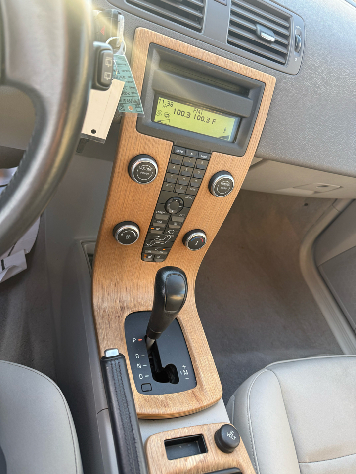 Volvo V50 4dr Wgn 2.4L FWD 2008