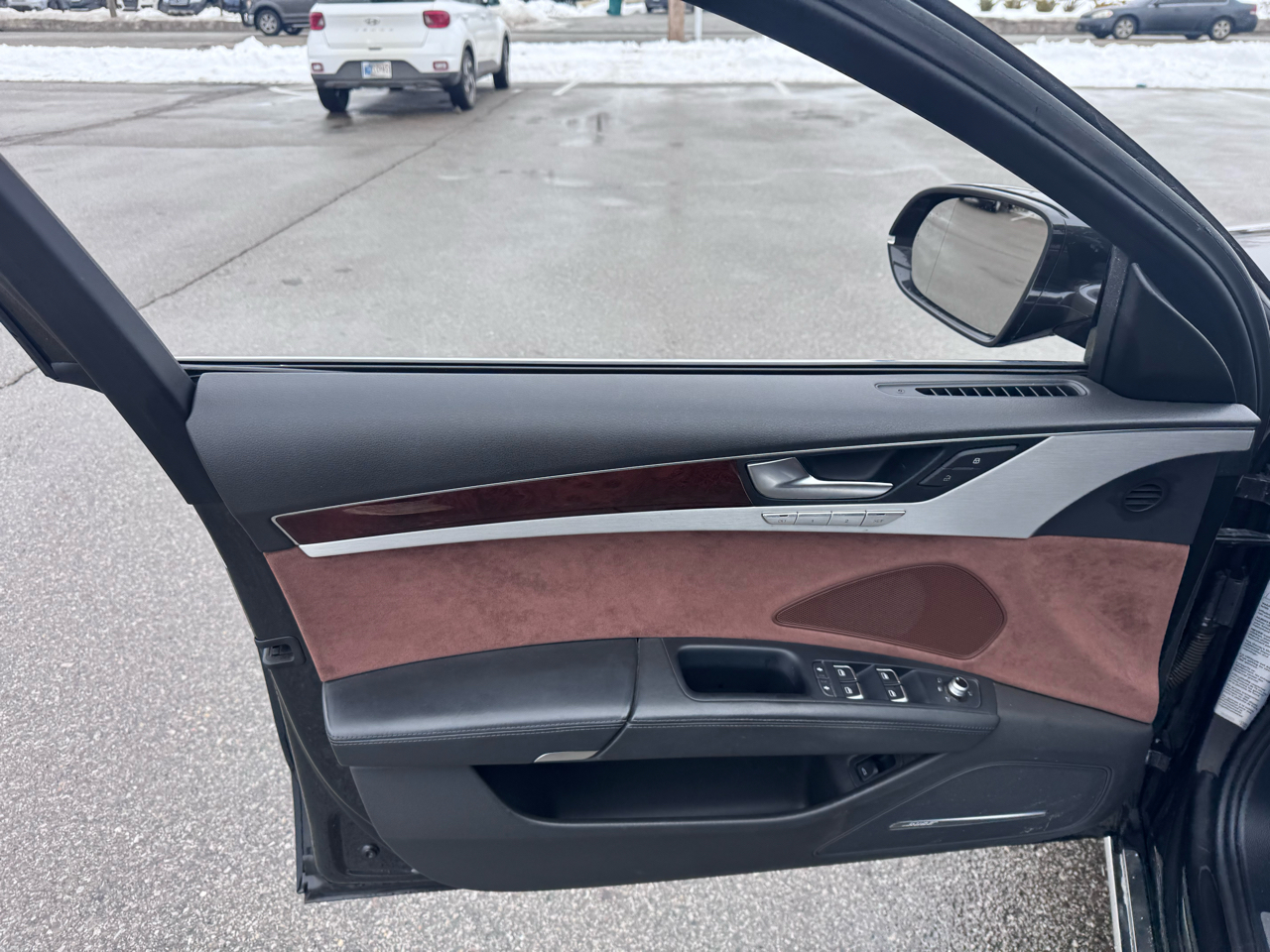 Audi A8 4dr Sdn 3.0L 2013