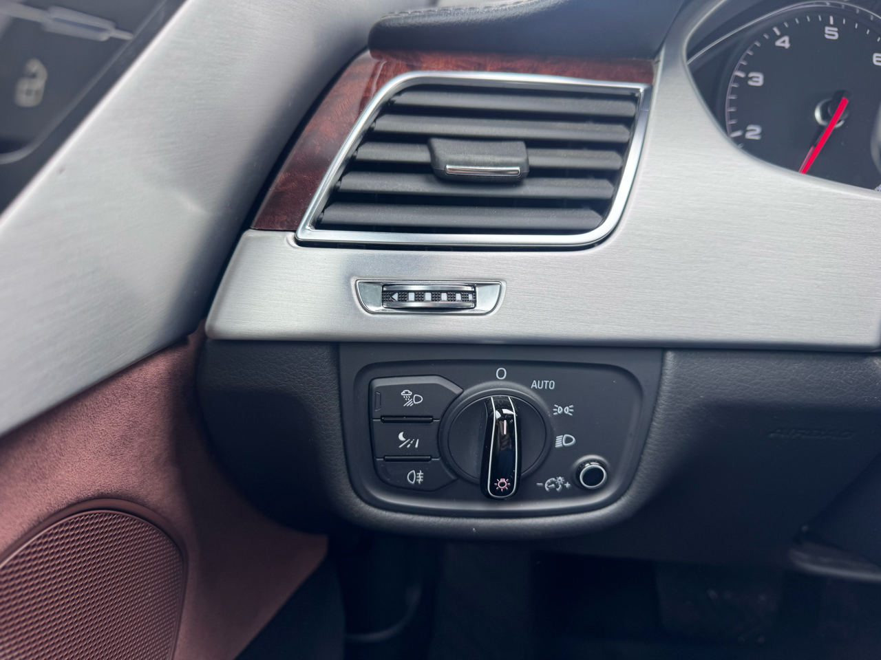 Audi A8 4dr Sdn 3.0L 2013