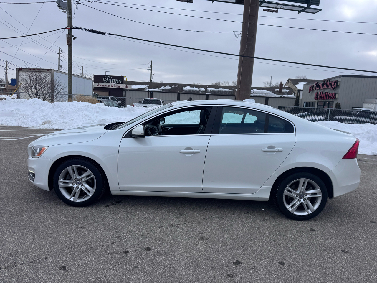 Volvo S60 2015.5 4dr Sdn T5 Drive-E Premier FWD 2015