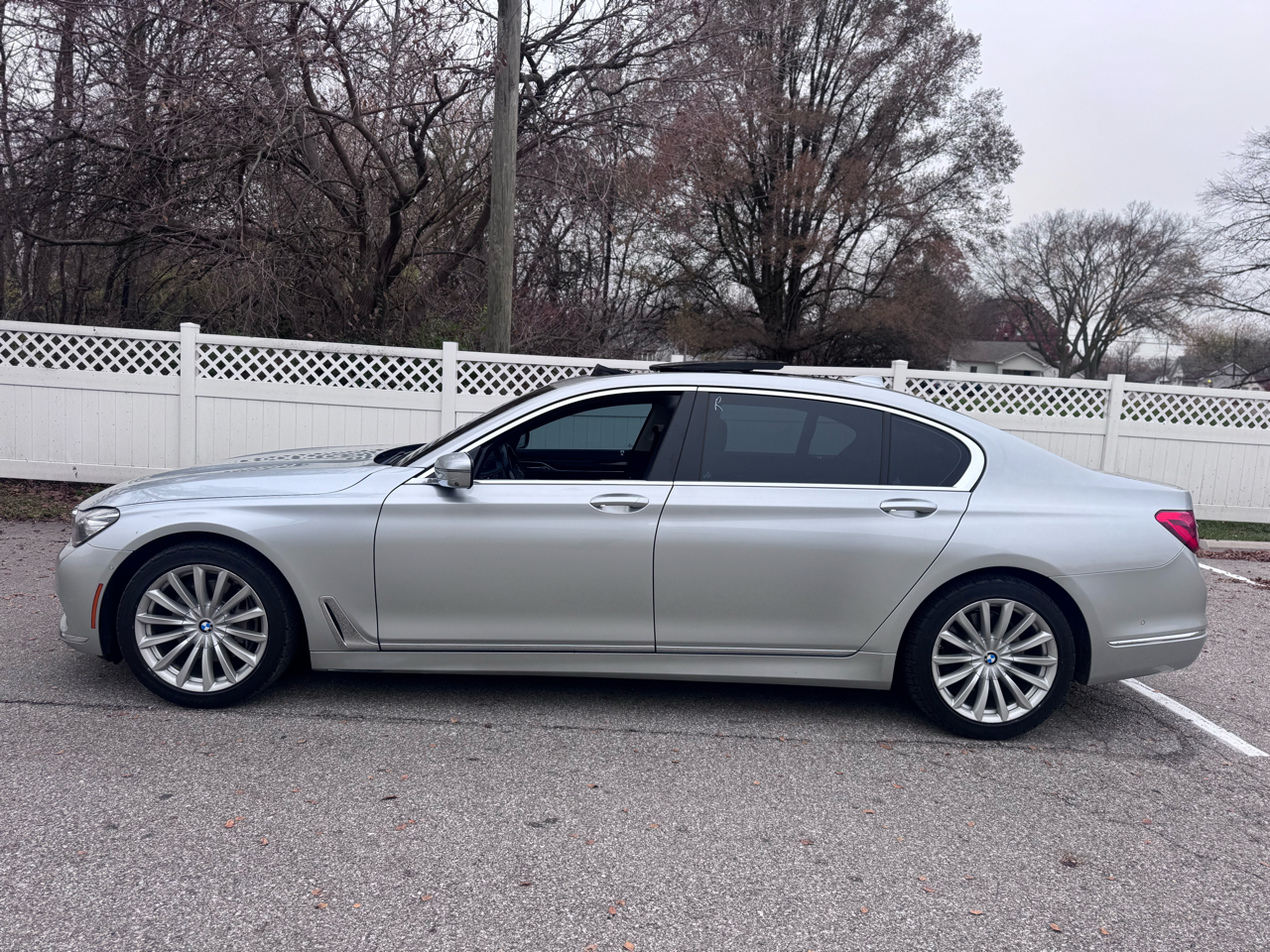 BMW 7 Series 740i xDrive Sedan 2017