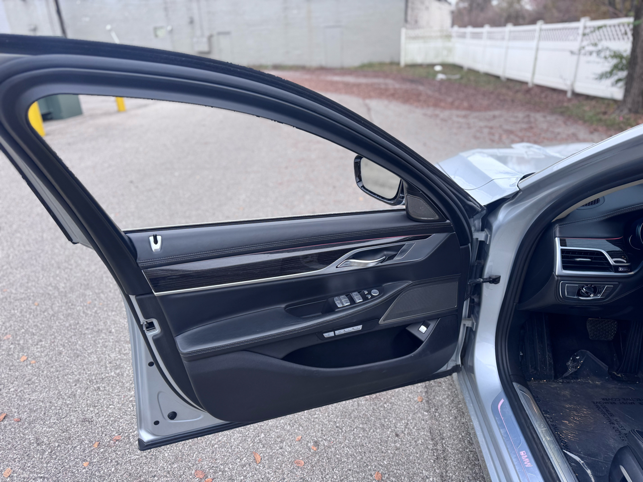 BMW 7 Series 740i xDrive Sedan 2017