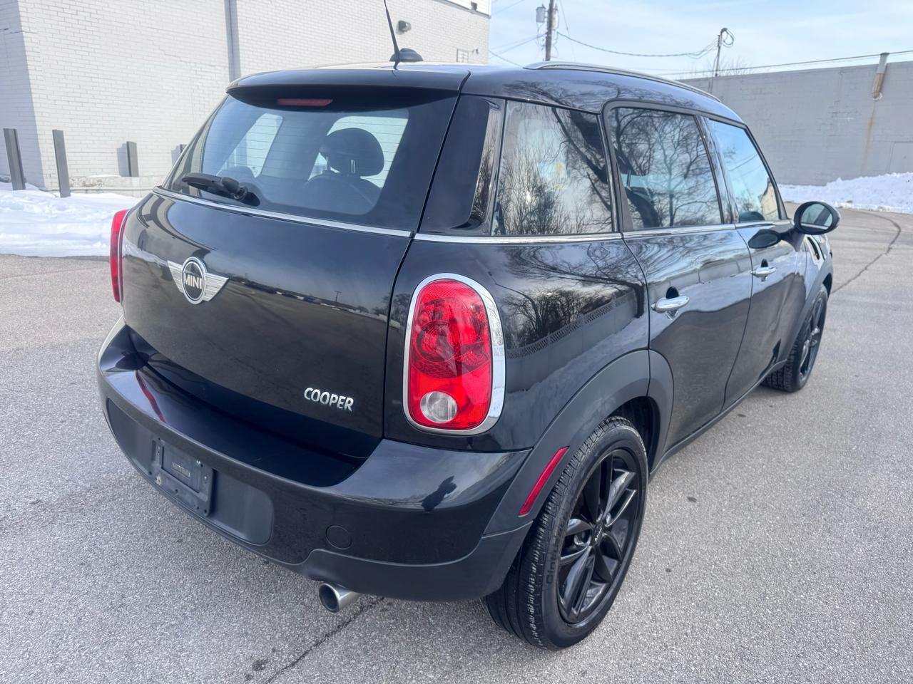 MINI Cooper Countryman FWD 4dr 2011