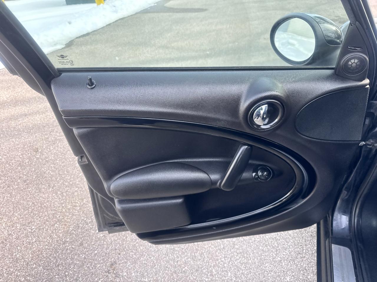 MINI Cooper Countryman FWD 4dr 2011