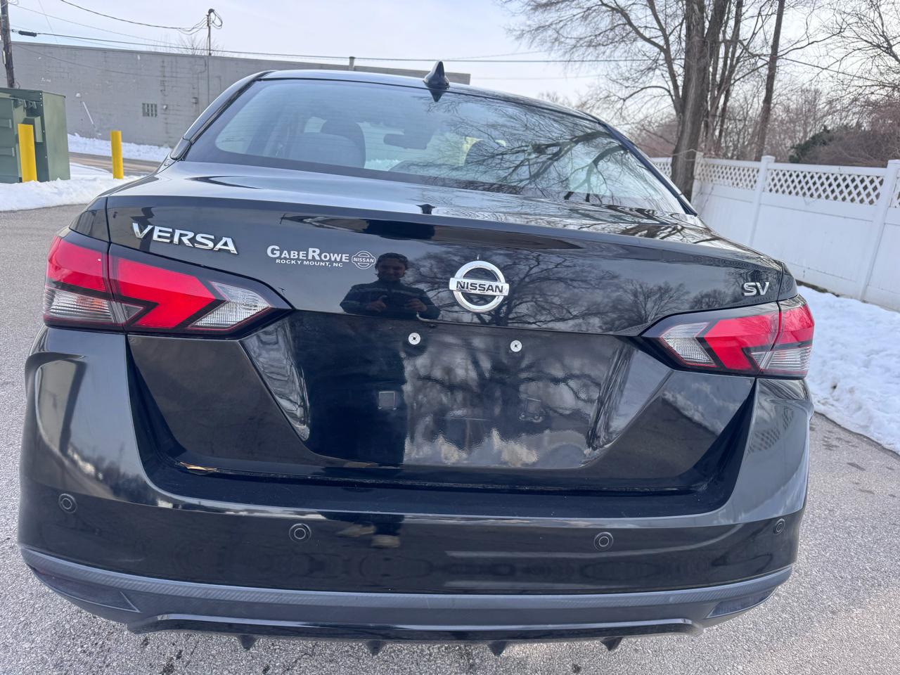 Nissan Versa SV CVT 2021