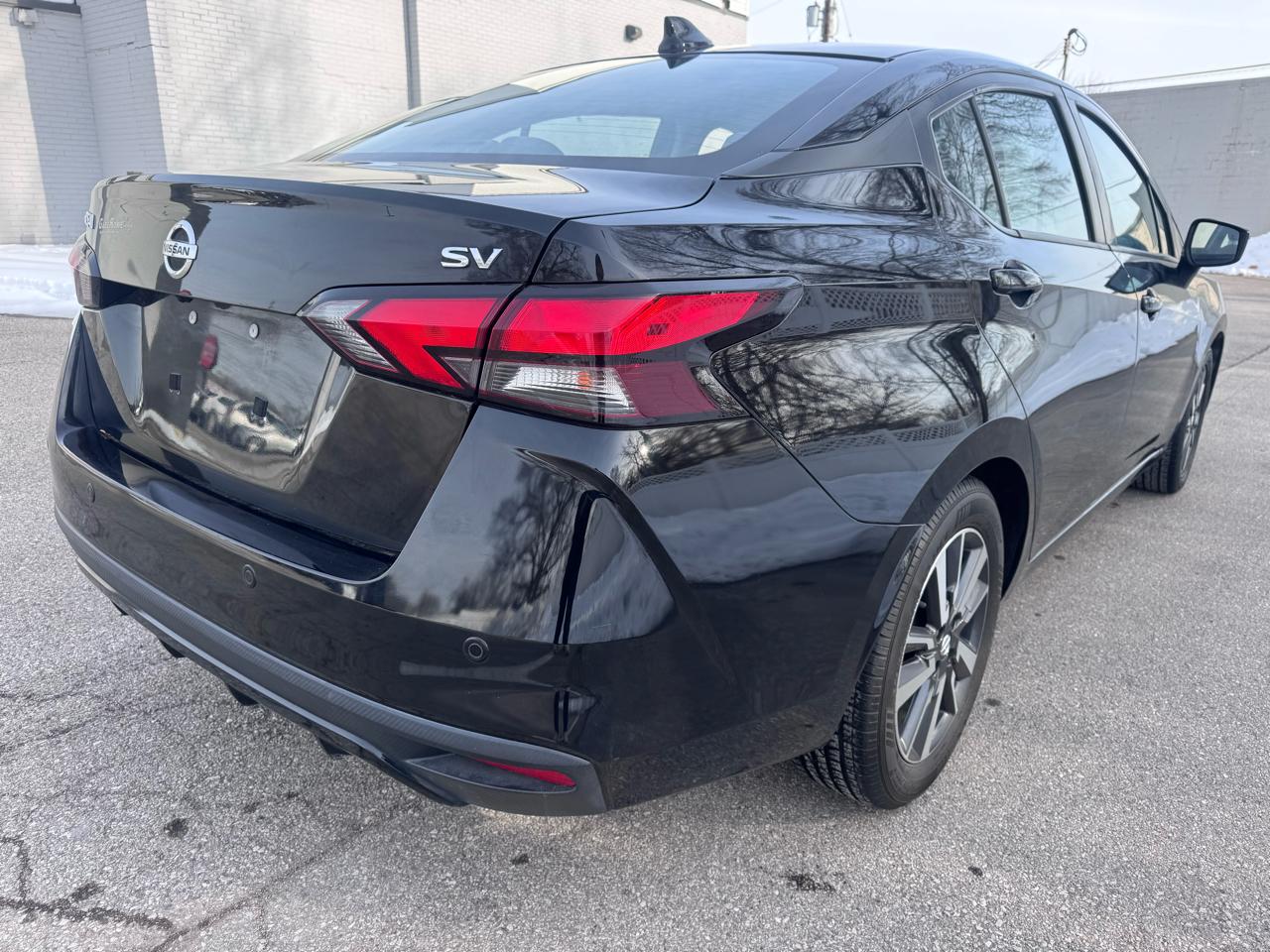 Nissan Versa SV CVT 2021