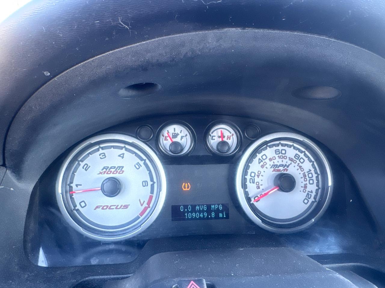 Ford Focus 4dr Sdn SE 2010
