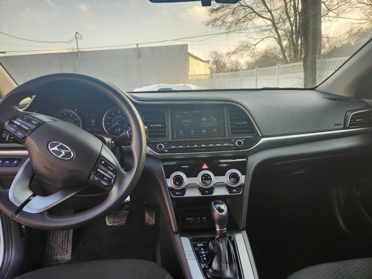Hyundai Elantra SEL Auto 2019