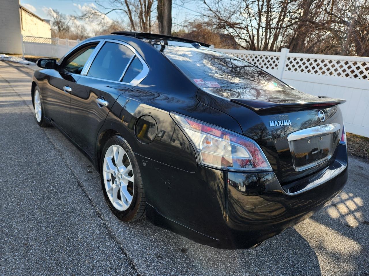 Nissan Maxima 4dr Sdn V6 CVT 3.5 SV w/Premium Pkg 2012