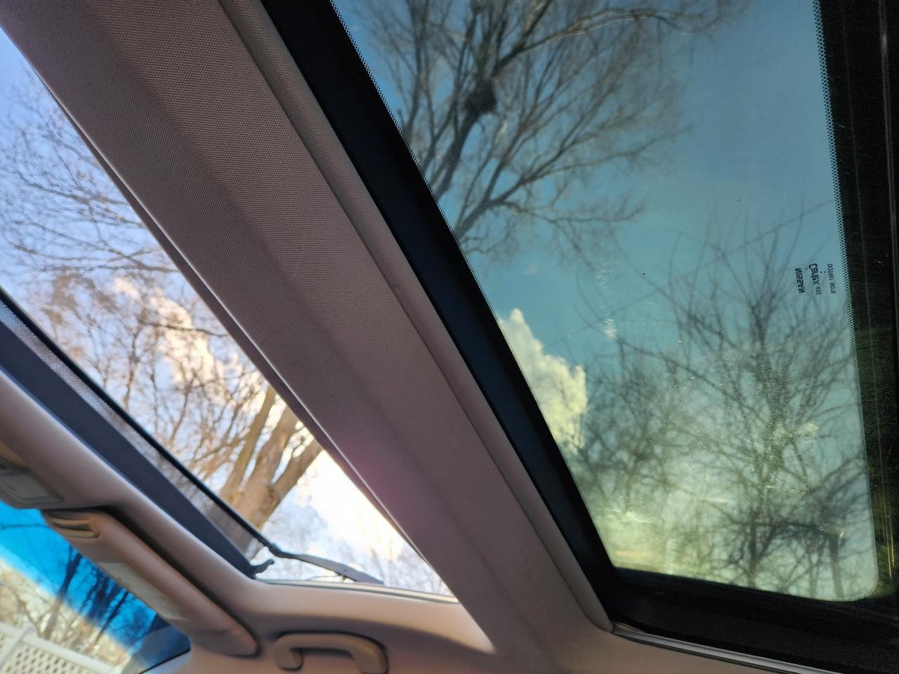 Nissan Maxima 4dr Sdn V6 CVT 3.5 SV w/Premium Pkg 2012