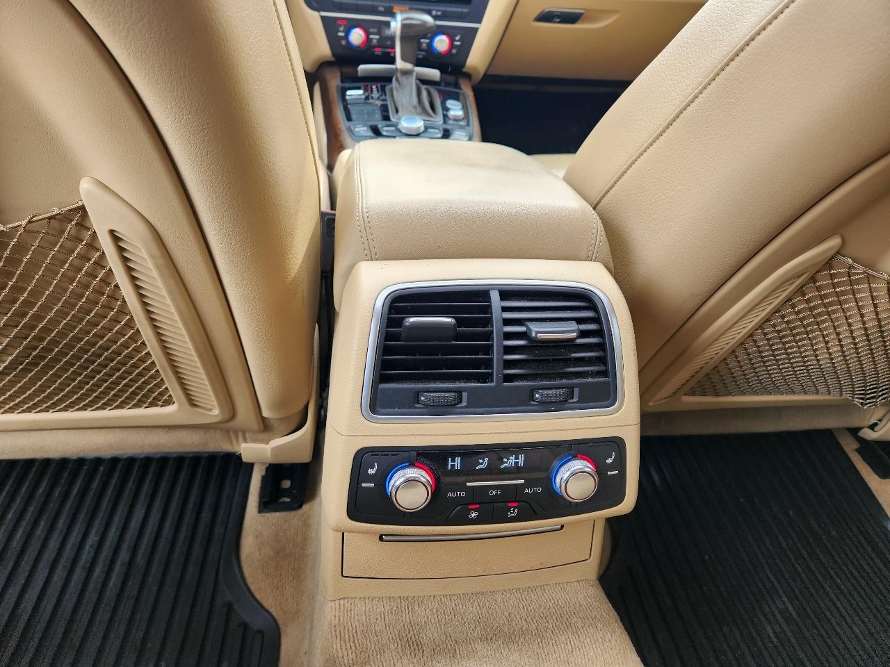 Audi A6 4dr Sdn quattro 3.0T Prestige 2012